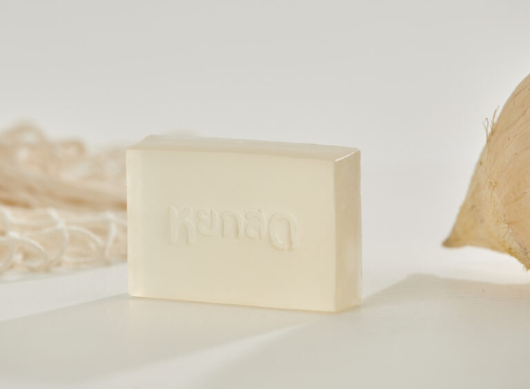 สบู่มะพร้าวสด FRESH COCONUT SOAP หยกสด